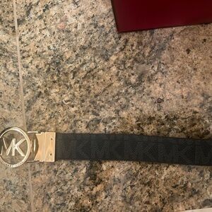 Michael Kors reversible belt